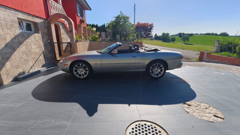 JAGUAR XKR S/C Convertible – Ansicht 1
